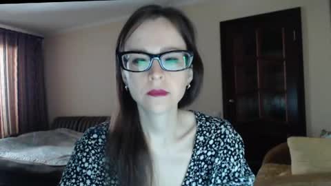 YourMistress online show from April 16, 2026, 8:59 am