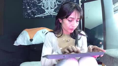  Eva online show from October 12, 2025, 5:34 pm