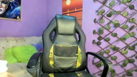 evangely15_ online show from November 23, 2025, 12:16 pm