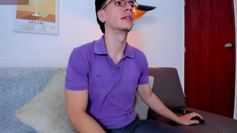 Snapshot of evans_lubov chatting on May 27, 2026, 12:46 pm Evans Lubov online show from May 27, 2026, 12:46 pm