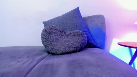 Snapshot of evans_lubov chatting on May 29, 2026, 5:33 pm Evans Lubov online show from May 29, 2026, 5:33 pm