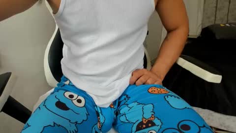 Mateo and Valerio online show from November 14, 2025, 3:11 pm