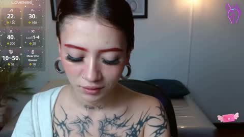 Snapshot of evanss_lx chatting on November 15, 2025, 1:07 pm Evanssa lx online show from November 15, 2025, 1:07 pm