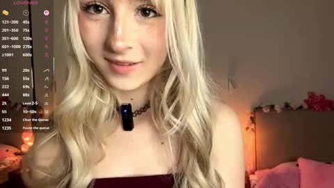 Eva online show from December 18, 2025, 7:25 am