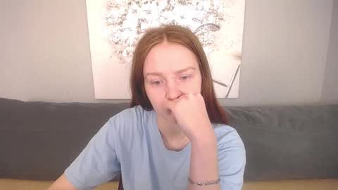 Snapshot of evarey_ chatting on October 11, 2025, 5:17 am Adelina online show from October 11, 2025, 5:17 am