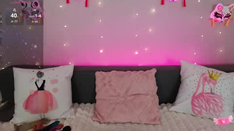 Adelina online show from May 14, 2026, 4:52 am