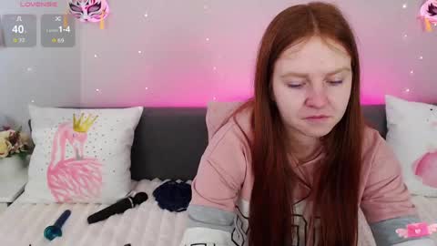 Adelina online show from May 17, 2026, 4:43 am