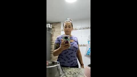 Snapshot of evasilva chatting on May 2, 2026, 12:43 pm Eva online show from May 2, 2026, 12:43 pm