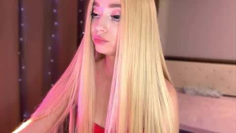 Eva online show from November 23, 2025, 5:07 am