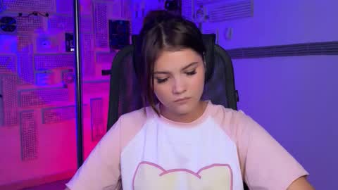 Eva  next stream -  - 1600 UTC2000  online show from November 21, 2025, 8:24 am