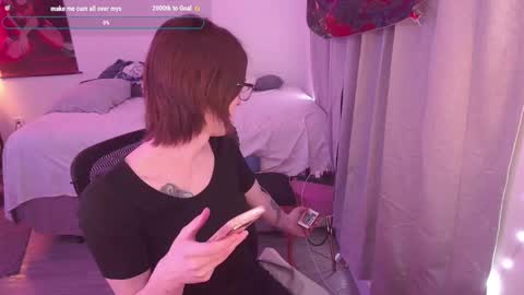 Vivi online show from March 3, 2025, 1:53 am