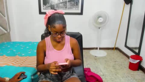 Eva And Emmanuel online show from February 13, 2026, 1:51 pm