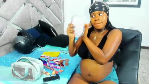 Snapshot of evaxemma chatting on May 2, 2026, 1:27 pm Eva And Emmanuel online show from May 2, 2026, 1:27 pm