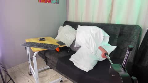 Eva Queen online show from December 2, 2025, 12:21 pm