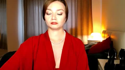 Eve  online show from October 16, 2025, 7:09 am