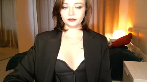 Eve  online show from October 28, 2025, 7:01 am