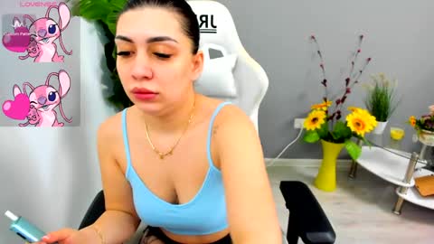 eveeevian online show from April 9, 2026, 10:31 am