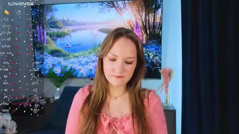 Snapshot of evegreenlee chatting on June 8, 2026, 7:09 am evegreenlee online show from June 8, 2026, 7:09 am