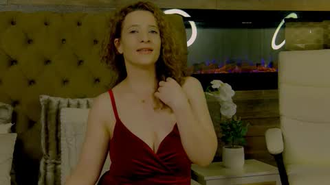 EveHamilton online show from March 26, 2026, 8:47 pm