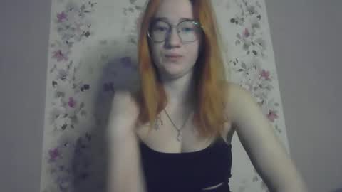 Snapshot of eveliina_shy chatting on January 9, 2026, 5:32 am Evelina online show from January 9, 2026, 5:32 am