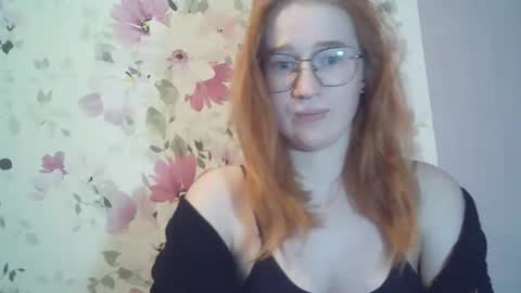 Snapshot of eveliina_shy chatting on January 16, 2026, 4:22 pm Evelina online show from January 16, 2026, 4:22 pm