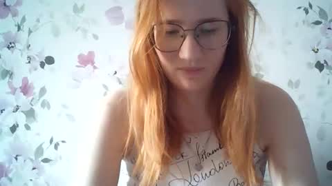 Snapshot of eveliina_shy chatting on March 20, 2026, 7:24 am Evelina online show from March 20, 2026, 7:24 am