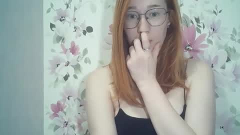 Snapshot of eveliina_shy chatting on April 22, 2026, 4:08 pm Evelina online show from April 22, 2026, 4:08 pm