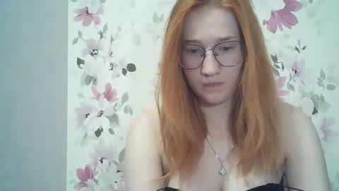 Snapshot of eveliina_shy chatting on April 24, 2026, 2:41 pm Evelina online show from April 24, 2026, 2:41 pm