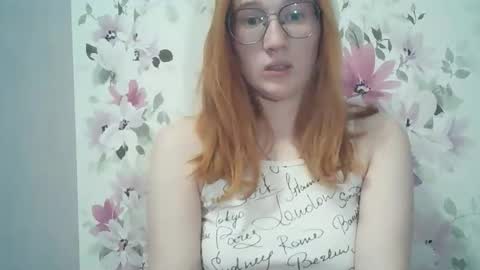 Snapshot of eveliina_shy chatting on April 26, 2026, 2:59 pm Evelina online show from April 26, 2026, 2:59 pm