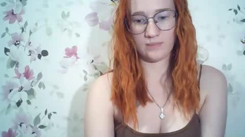 Snapshot of eveliina_shy chatting on May 13, 2026, 1:19 pm Evelina online show from May 13, 2026, 1:19 pm