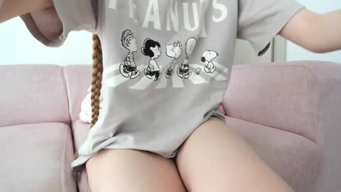 Evelin online show from November 21, 2025, 9:46 pm