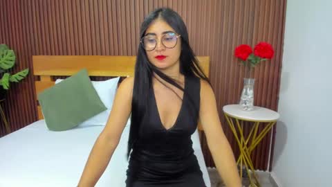 BELLA online show from December 20, 2024, 12:27 pm