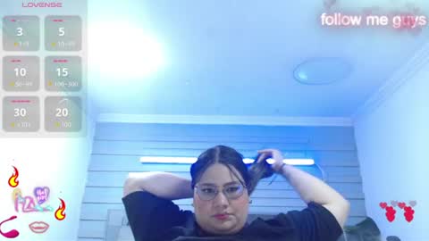 evelin zaens online show from June 25, 2026, 5:12 am