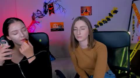 evelina online show from October 28, 2025, 7:01 am