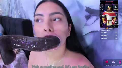 Evelinn belen online show from July 23, 2026, 6:39 pm
