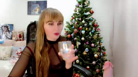 evelove online show from February 1, 2025, 11:06 pm