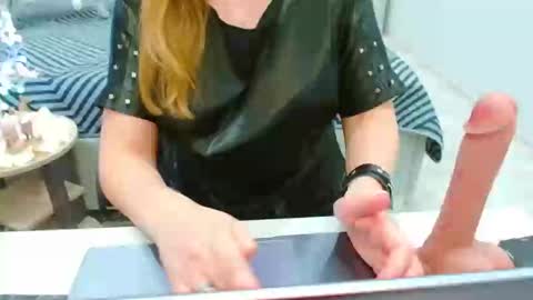 evelove online show from April 19, 2026, 6:10 pm