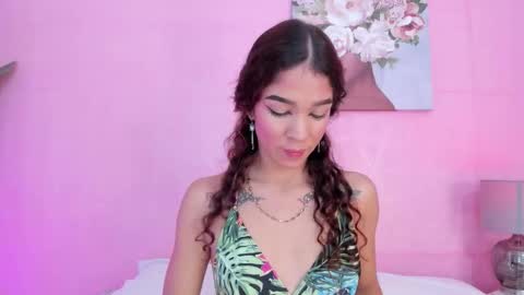 Snapshot of evelyn__rose1 chatting on March 3, 2026, 6:36 pm evelyn__rose1 online show from March 3, 2026, 6:36 pm