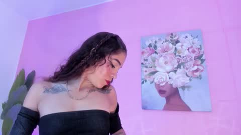 Snapshot of evelyn__rose1 chatting on March 21, 2026, 6:00 pm evelyn__rose1 online show from March 21, 2026, 6:00 pm