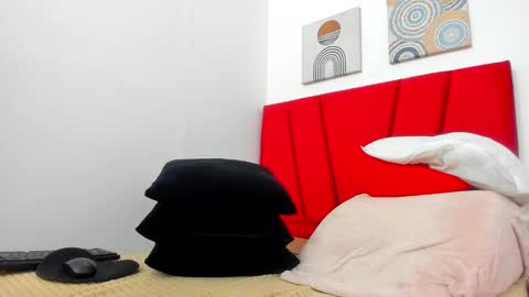 evelyn_morgan1 online show from January 29, 2025, 1:16 am