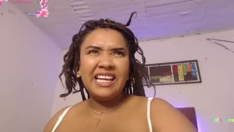 Snapshot of evelyn_sandoval chatting on January 6, 2025, 3:31 am Evelyn Sandoval online show from January 6, 2025, 3:31 am