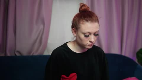 Snapshot of evelyncandy chatting on May 24, 2026, 8:03 pm Evelyn online show from May 24, 2026, 8:03 pm