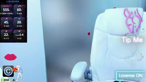 evelyne_rose online show from July 17, 2026, 4:08 am