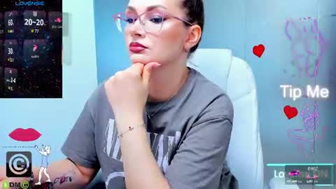 evelyne_rose online show from July 29, 2026, 5:05 am