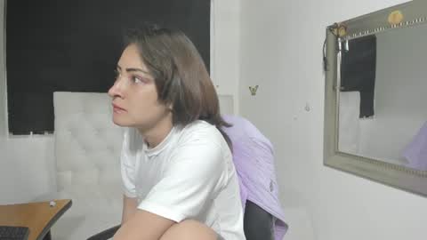 Snapshot of evelynesex chatting on June 13, 2026, 3:48 am Evelyne online show from June 13, 2026, 3:48 am