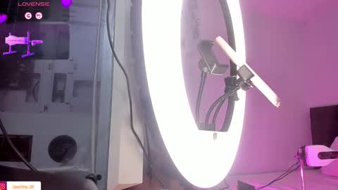 LAURA SOFIA  INDEPENDENT MODEL FOLLOW ME NOW ALMOST 10000 FOLLOWERS online show from March 11, 2026, 5:02 am