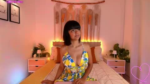 Evy Owen online show from May 22, 2026, 9:09 pm
