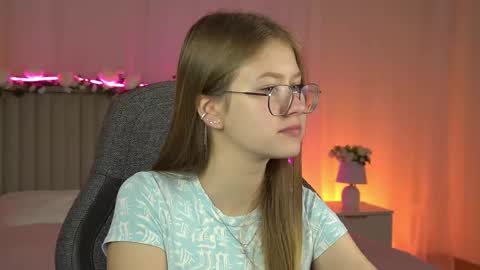 Snapshot of evemundie chatting on October 3, 2025, 6:32 am Eve online show from October 3, 2025, 6:32 am