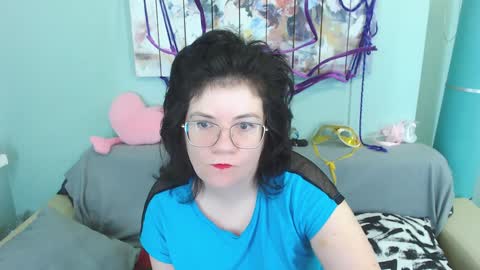 Snapshot of everly_rays chatting on December 7, 2024, 9:55 pm Everly online show from December 7, 2024, 9:55 pm