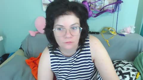 Snapshot of everly_rays chatting on December 11, 2024, 3:56 am Everly online show from December 11, 2024, 3:56 am